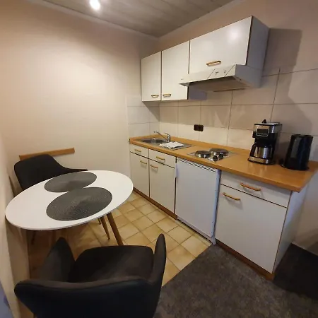 شقة فندقية Appartementhaus Henghuber 4*